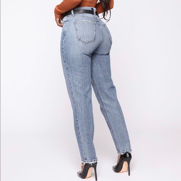 Fashion Nova Very Special High Rise Mom Jeans - Picture 5 of 6